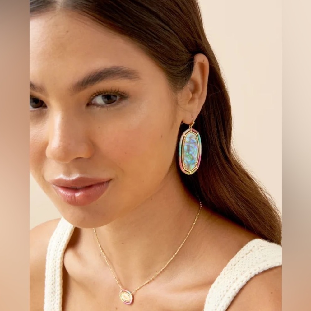 🎉LAST PIECE🎉Kendra Scott Threaded Elle Gold Drop Earrings - Picture 5 of 6